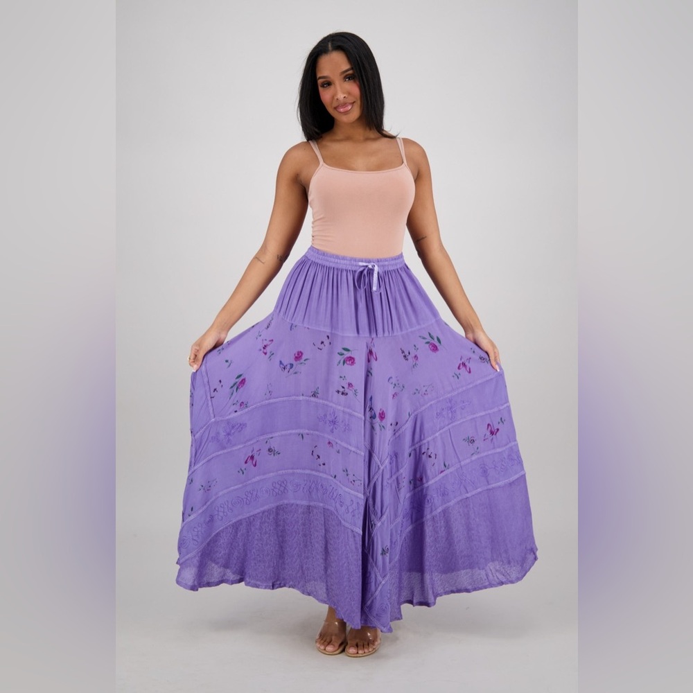 Nwt Lavender floral Embroidered panel Maxi Skirt